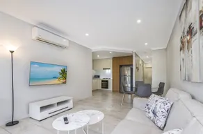Entire 3-Bedroom Home in Mirrabooka Town Centre - Image 2