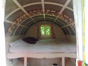 Romany Wagon & Cwtch Cabin with your own private 1 acre - Image 2