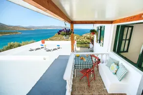 Istron Beachside Studio - Image 2
