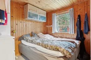 Cottage with large wooden terrace - Image 5