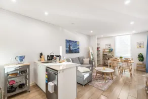 Stylish Comfort 1BR Apt w free P - Image 4