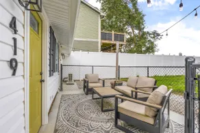 Walkable Studio No Stairs Patio - Image 5