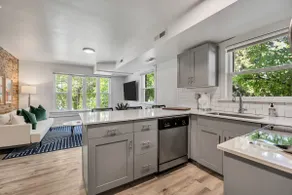 LCF Downtown SLC 1BR  - Exposed Brick + Mtn Views - Sleeps 4 - A/C + W/D - Image 5