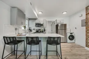 LCF Downtown SLC 1BR  - Exposed Brick + Mtn Views - Sleeps 4 - A/C + W/D - Image 3