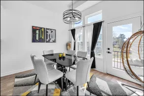 The Beehive - 3BR Getaway Home Near DT H-Town - Image 2