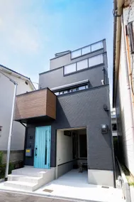 Newly built house/2 minutes walk from Suma Station/2 minutes walk from Suma Beach/6 people/84 square meters/rooftop view plaza/free large parking lot - Image 2