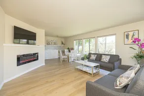 1725 - Modern & Cozy 2B2B at Heart of San Mateo - Image 2