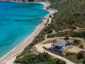 Beachfront Villa Fteri - Image 2