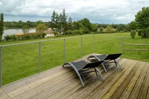 Bungalow, view of the pond. - Image 4