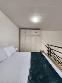 Modern equipped duplex loft - Image 4