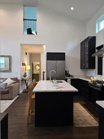 McHenry Riverside Retreat – Comfort & Relaxation - Image 3