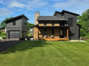 McHenry Riverside Retreat – Comfort & Relaxation - Image 2