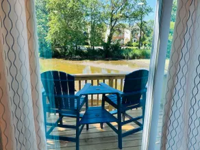 Beach Condo on Wetlands, 5 min walk to the Beach! - Image 5