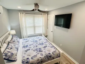 Beach Condo on Wetlands, 5 min walk to the Beach! - Image 3