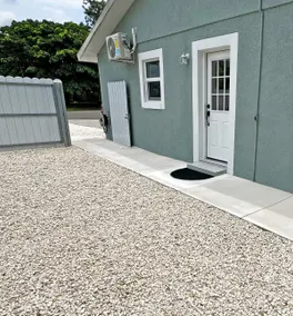1 Bed Apartment-Wi-Fi-Quiet Brandon Oasis Stay - Image 4