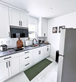 1 Bed Apartment-Wi-Fi-Quiet Brandon Oasis Stay - Image 5