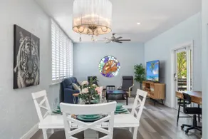 Chic 1BR Steps to Atlantic Ave & Beach - Image 3