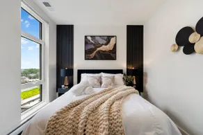 Downtown Chicago Retreat 2BD 2BA Views Gym Rooftop - Image 3