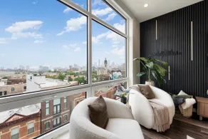 Downtown Chicago Retreat 2BD 2BA Views Gym Rooftop - Image 5