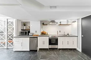 Custom 3 Bedroom Basement Suite in Orleans - Image 4
