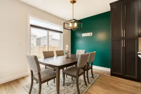 North london/5BD 4BA/2 en-suites/King bd/Sleeps 12 - Image 3