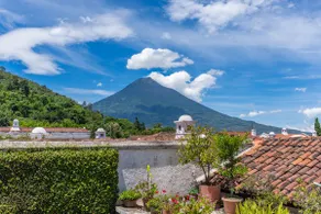 Beautiful House in the Heart of Antigua - Image 4