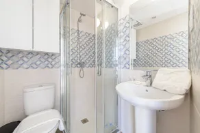 WintowinRentals Penthouse with Private Terrace in the Center of Rincón de la Victoria - Image 5