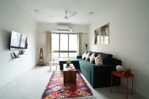 The Emerald Bloom, 2BHK Apt near Airport,Bkc&NMACC - Image 2