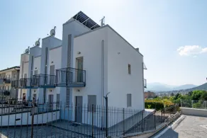 L'Aquila. Climate, Parking and terrace with a view! - Image 3