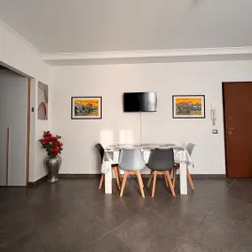 Fiumis - Elegant apartment 3 km from FCO - Image 3