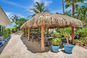 Beachfront balcony room - Image 4