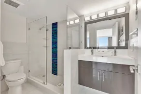 Beachfront balcony room - Image 2