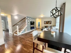 Vineyard Vibes- 5BR Retreat - Image 2