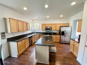 Vineyard Vibes- 5BR Retreat - Image 4