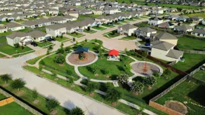 Stylish 4 Br/2 Bath Retreat - 2 Minutes to I-10 - Image 4