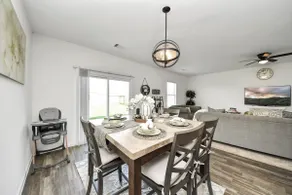 Stylish 4 Br/2 Bath Retreat - 2 Minutes to I-10 - Image 5