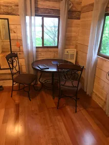 Strathroy Country Cabins - Image 2