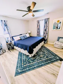 ”Southern Charm” w/ King Beds near Downtown - Image 2