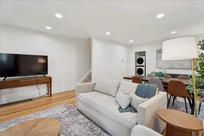 Spacious, Bright & Renovated on the Main Line - Image 5