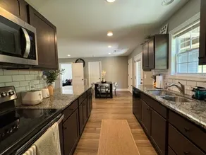 East Knoxville | Mountain Views + Game Room - Image 3