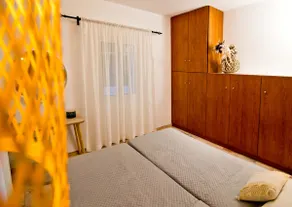 Ostrako Luxury Apartment - Image 4