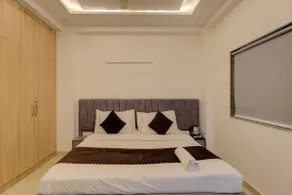 Entire 1BHK Serviced Apartment - Image 2
