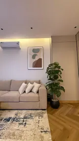 Modern Elegant Suite  Master BR+Hotel-Style Living - Image 2
