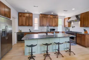 Sleeps 16|HotTub|Arcade|4bath|KingBeds|ChefKitchen - Image 4