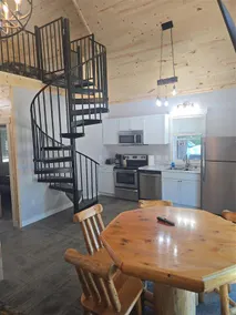 Cabin 5 at Beachside Resort - Image 4