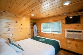 Lakeside Cabin| 1 Bedroom w/Loft | Sleeps 6 - Image 2