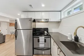 Studious 2BR Suite*Close to Science & Tech Museum* - Image 2
