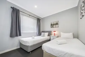 Entire 3-Bedroom Home in Mirrabooka Town Centre - Image 3