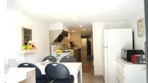 Cozy Seaside Garden Suite–2BR in Ambleside - Image 3