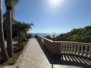 Spectacular View 10 min from the Sea - Image 3